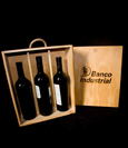 cajas de vinos con tres divisiones